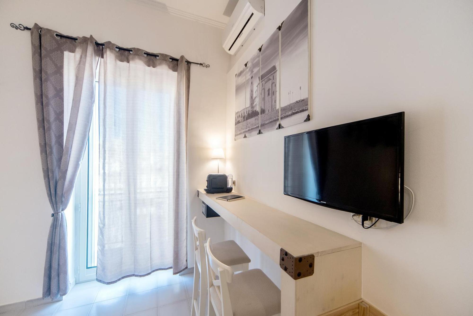 B&B Camera A Sud Mare' Trani Kültér fotó